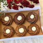 Load image into Gallery viewer, Pumpkin Cake Mini Bundt Box
